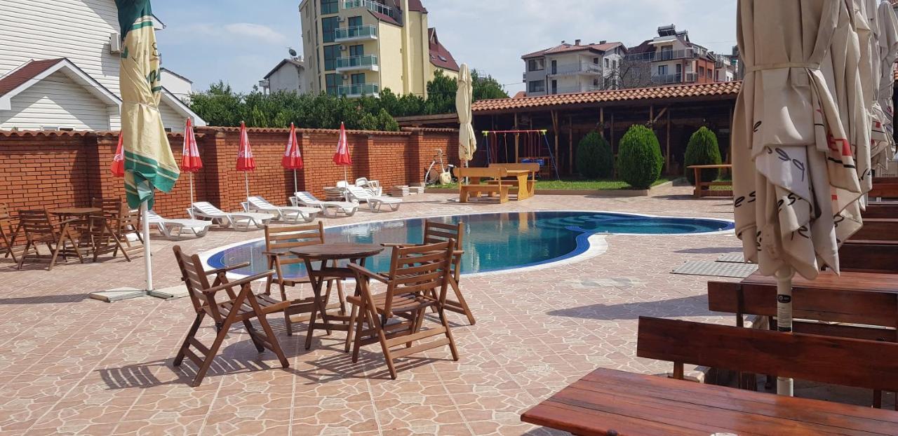 Hotel Laguna - Guest House Primorszko Kültér fotó