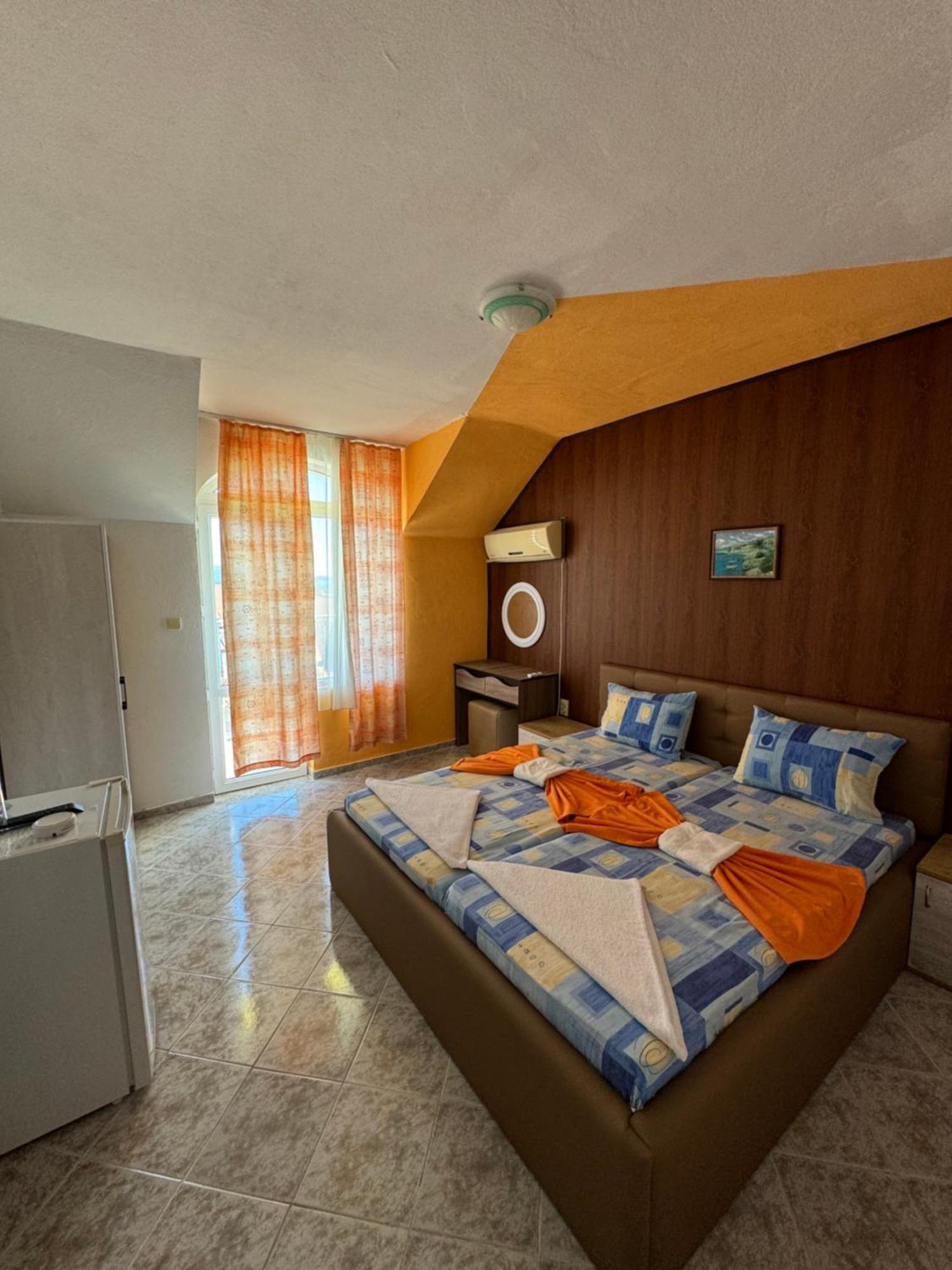 Hotel Laguna - Guest House Primorszko Kültér fotó